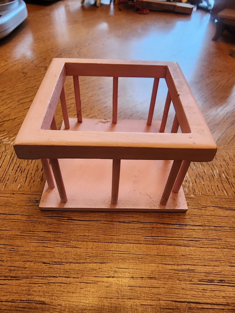 Vintage 1950's Dollhouse Miniature Mini Baby Doll Wood Playpen aprox 3