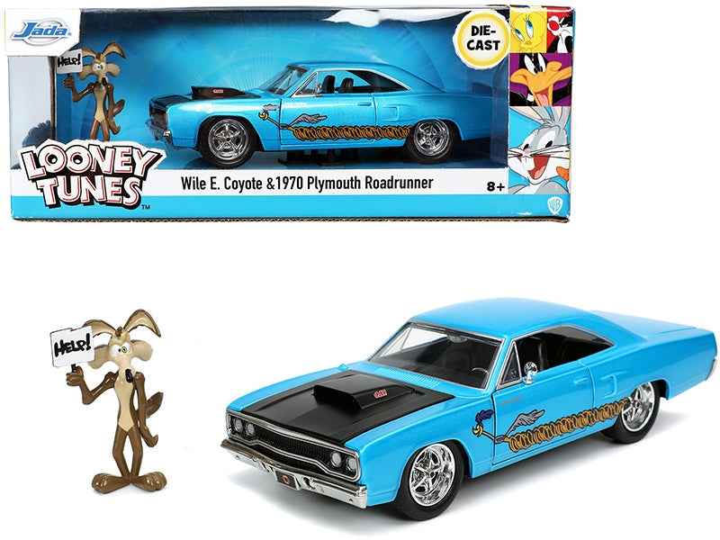 1970 Plymouth 440-6BBL RoadRunner Light Blue Metallic with Black Hood and Wile E. Coyote Diecast Figurine 