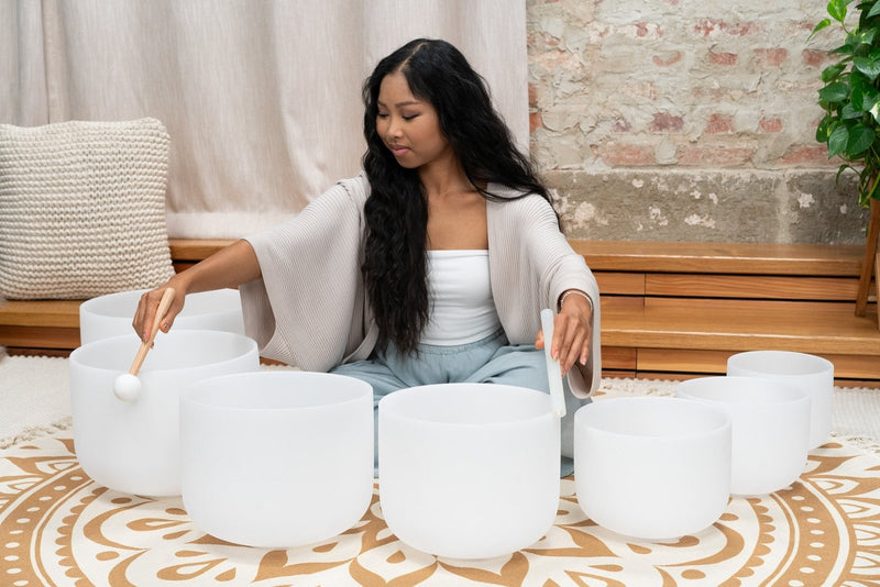 432 Hz Crystal Singing Bowl Chakra Set - 7 Pure White Quartz Bowls (8