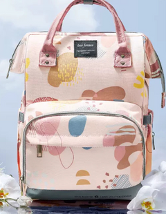 Multi-functional Mommy Backpack with USB Charging