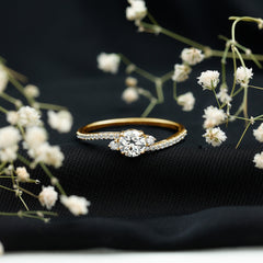 0.9 Carat Lab Grown Diamond Solitaire Engagement Ring With Side Stones