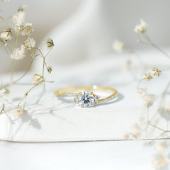 0.9 Carat Lab Grown Diamond Solitaire Engagement Ring With Side Stones