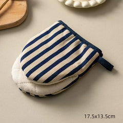 Polka Dot Heat Resistant Oven Mitts | Japanese Style Microwave Safe Kitchen Gloves