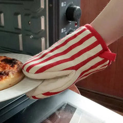 Polka Dot Heat Resistant Oven Mitts | Japanese Style Microwave Safe Kitchen Gloves