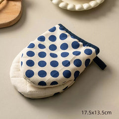 Polka Dot Heat Resistant Oven Mitts | Japanese Style Microwave Safe Kitchen Gloves