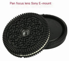 Ultra-Thin Pan-Focus Mirrorless M Lens