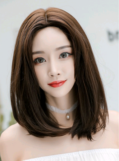 Fashionable Long Straight Wig with Center Parting for Women