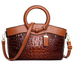 Ring shoulder diagonal bag